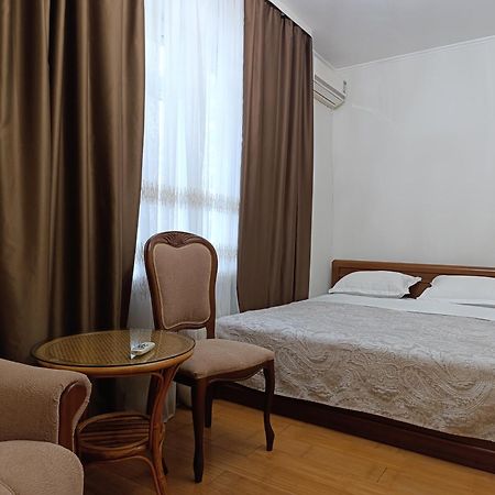 Aura On Tynystanova Street 199 Apartment Bishkek Bagian luar foto